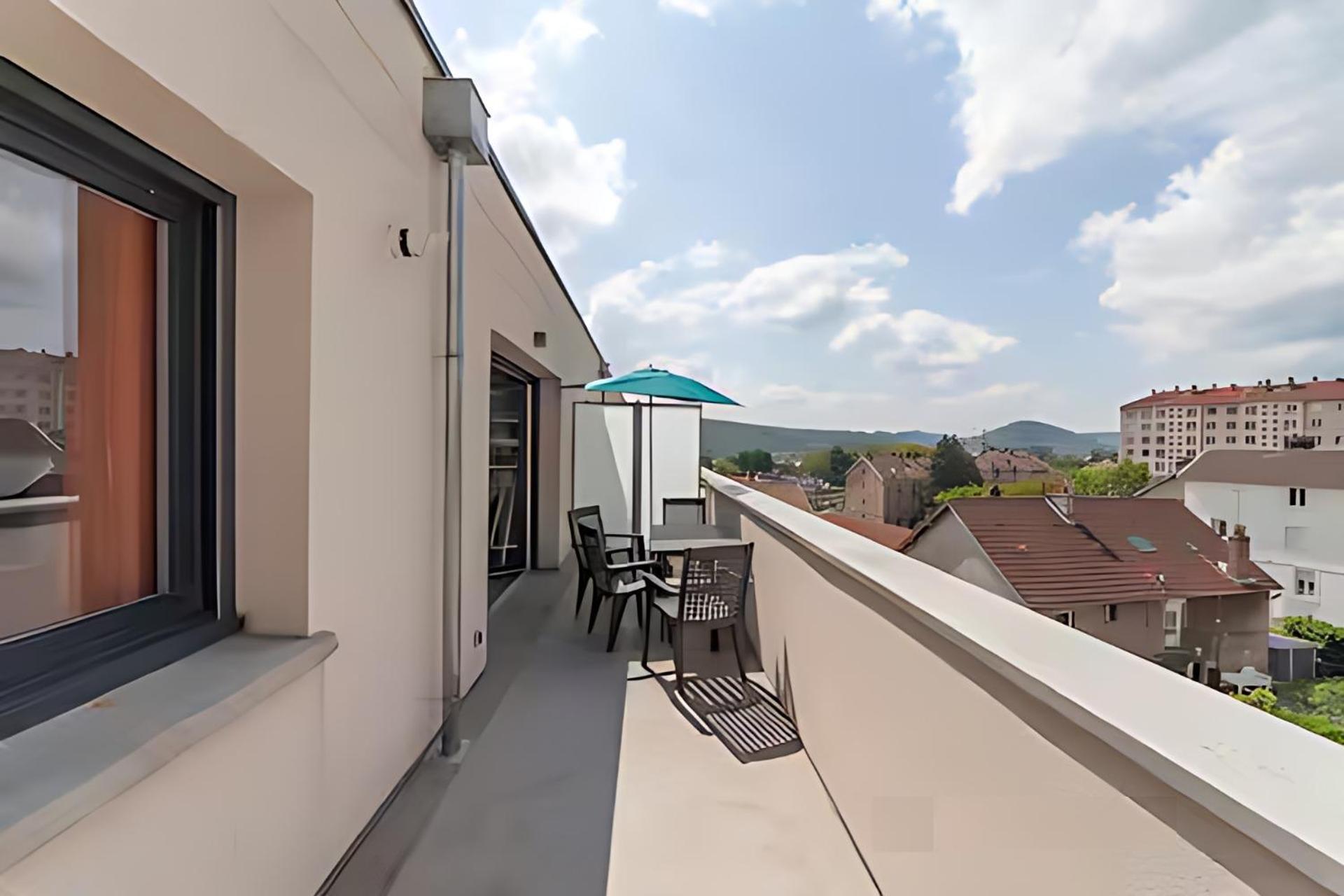 Ferienwohnung L'Esplanade Besançon Exterior foto